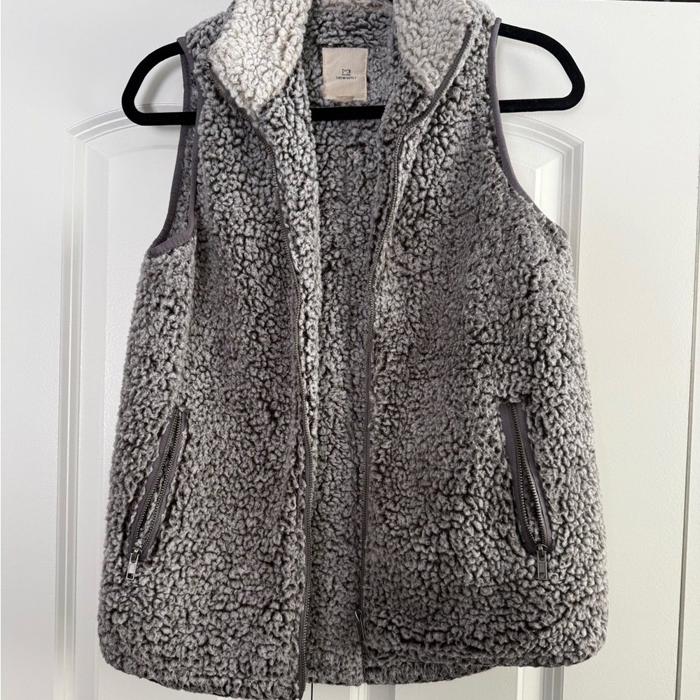 Women's Gray Sherpa Vest